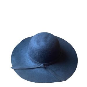 Black Wide Brim Hat Floppy Felt Ribbon Dark Fall Autumn Winter Large Never Worn